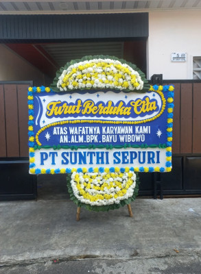 Papan Bunga Duka di Tewah Pupuh