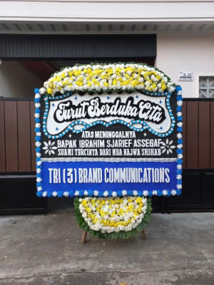 Papan Bunga Duka di Tewah Pupuh